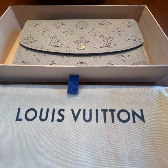 ✨Louis Vuitton Mahina Portefeuille Iris Long Wallet – M60144 | Brand New - Picture 8 of 9